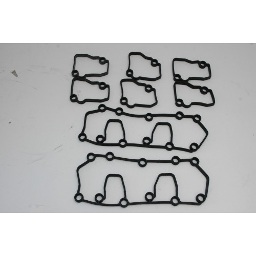 Porsche 993 Engine Valve Cover Kits 99310590200